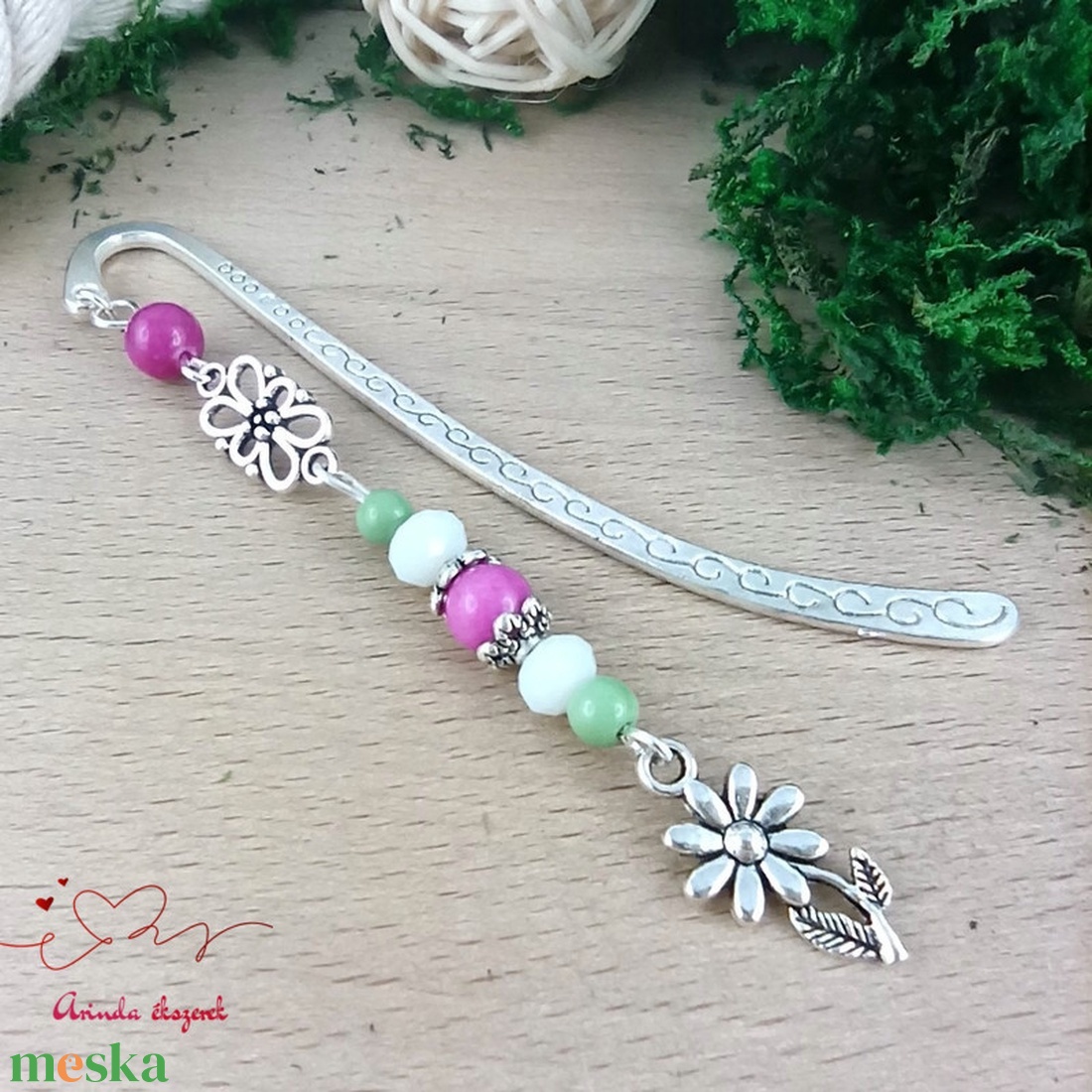 Virágos könyvjelző nőnapra � pink gyöngyökkel, kézzel készült ajándék - könyv & zene - könyvjelző - Meska.hu