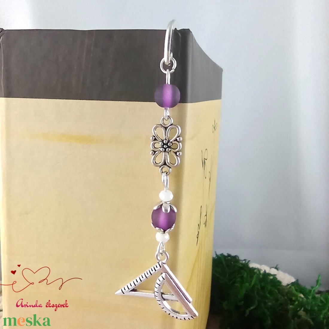 Vonalzó könyvjelző � lila gyöngyökkel, kézzel készült tanári ajándék - könyv & zene - könyvjelző - Meska.hu