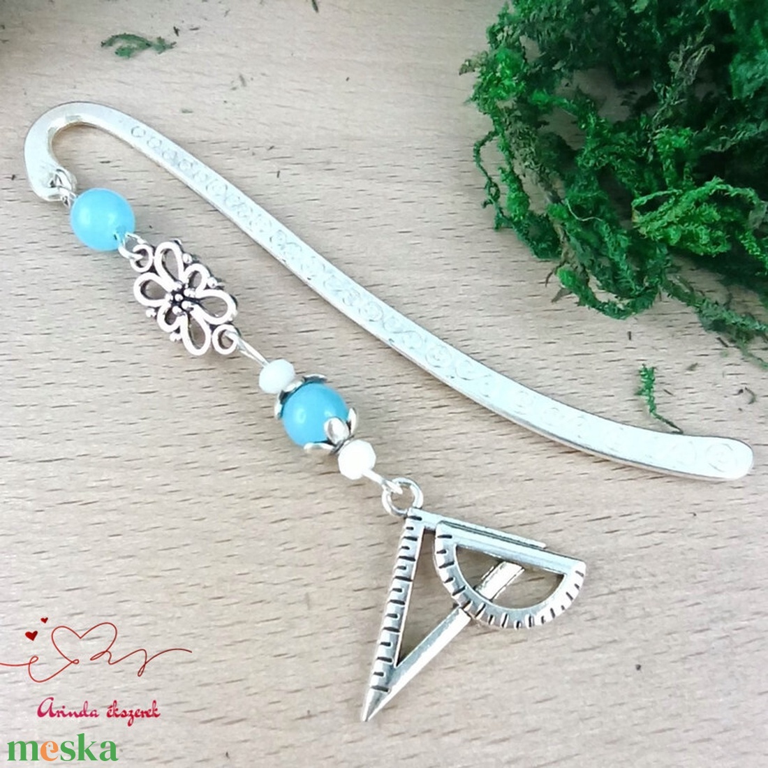 Vonalzó könyvjelző � világoskék gyöngyökkel, kézzel készült tanári ajándék - könyv & zene - könyvjelző - Meska.hu