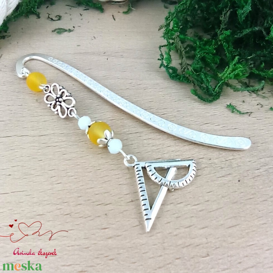 Vonalzó könyvjelző � sárga gyöngyökkel, kézzel készült tanári ajándék - könyv & zene - könyvjelző - Meska.hu