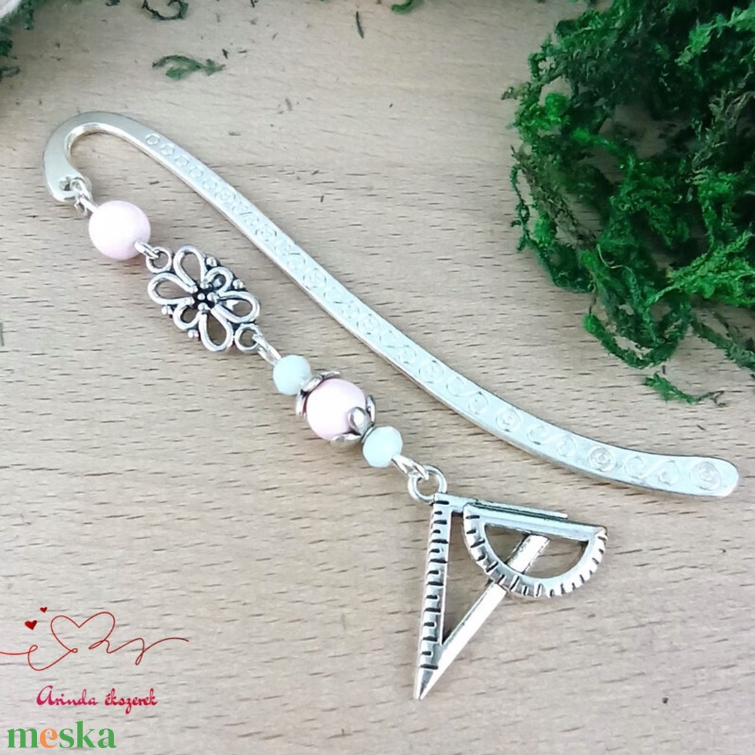 Vonalzó könyvjelző � rózsaszín gyöngyökkel, kézzel készült tanári ajándék - könyv & zene - könyvjelző - Meska.hu