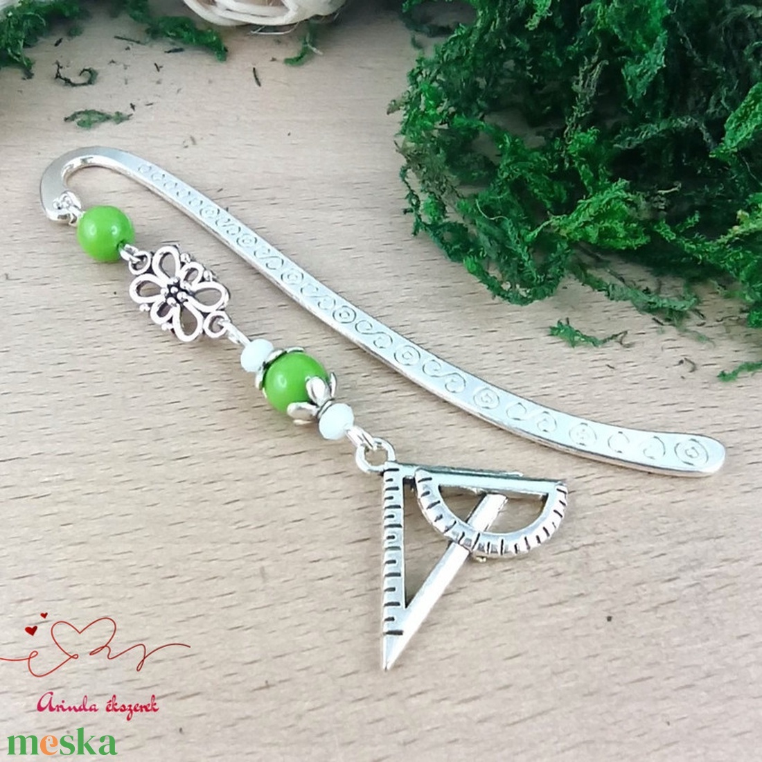 Vonalzó könyvjelző � zöld gyöngyökkel, kézzel készült tanári ajándék - könyv & zene - könyvjelző - Meska.hu