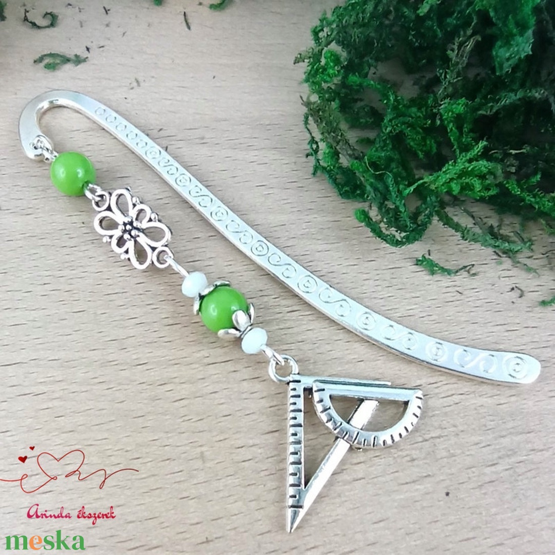 Vonalzó könyvjelző � zöld gyöngyökkel, kézzel készült tanári ajándék - könyv & zene - könyvjelző - Meska.hu