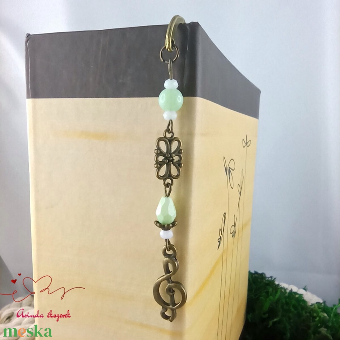 Violinkulcsos könyvjelző � zöld árnyalatban, zenekedvelőknek - könyv & zene - könyvjelző - Meska.hu