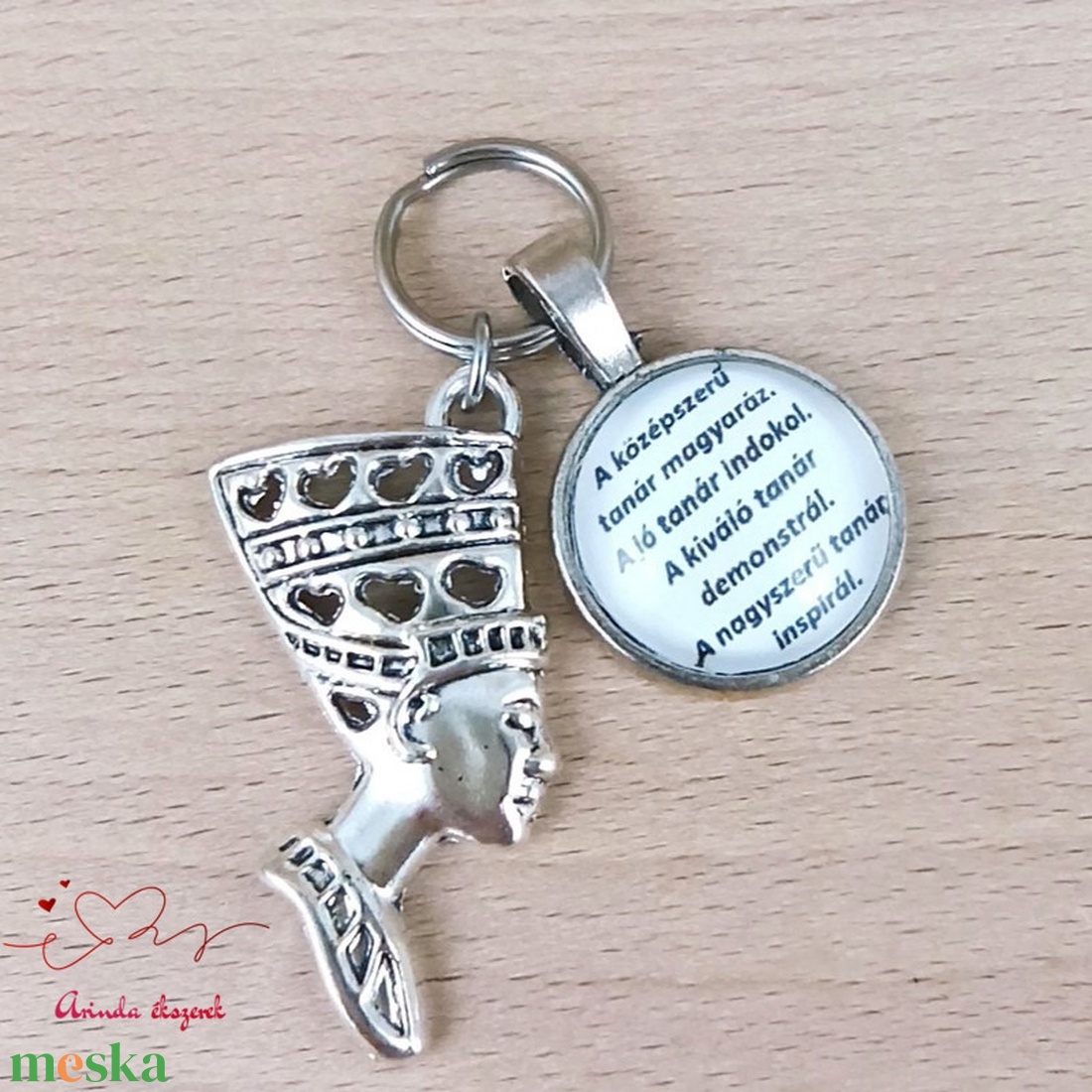 Fáraó medálos üveglencsés kulcstartó pedagógusnapra - táska & tok - kulcstartó & táskadísz - kulcstartó - Meska.hu
