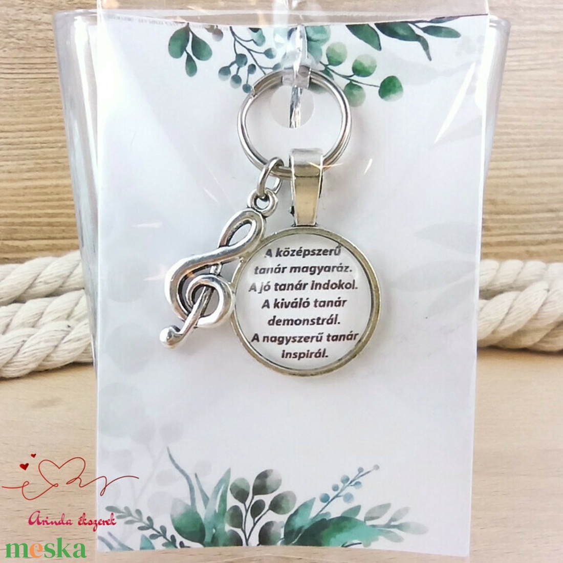 Violinkulcs medálos üveglencsés kulcstartó pedagógusnapra - táska & tok - kulcstartó & táskadísz - kulcstartó - Meska.hu