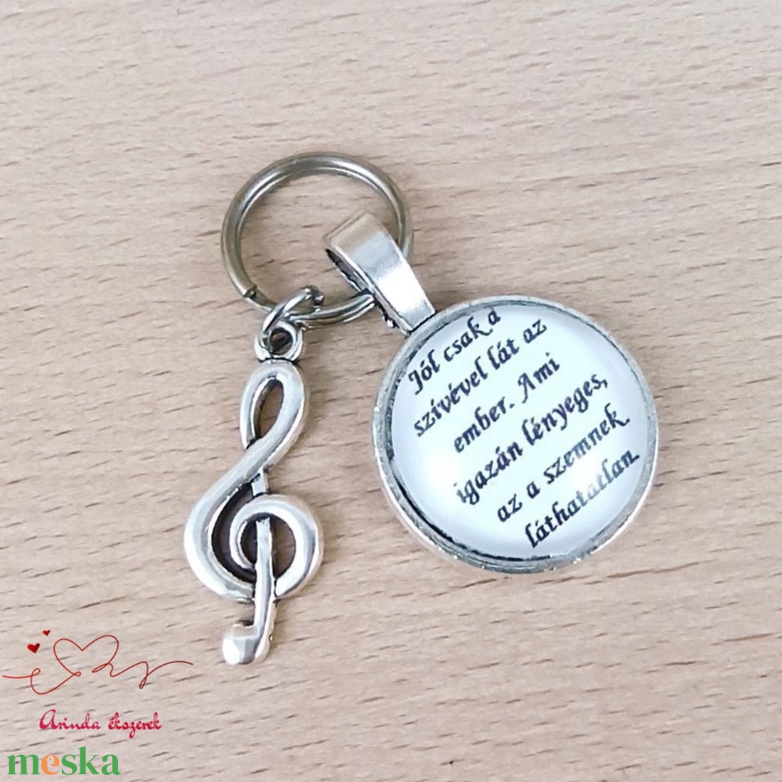 Violinkulcs medálos üveglencsés kulcstartó pedagógusnapra - táska & tok - kulcstartó & táskadísz - kulcstartó - Meska.hu