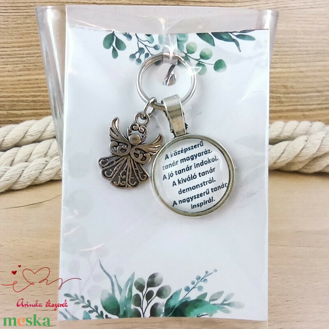 Angyal medálos üveglencsés kulcstartó pedagógusnapra - táska & tok - kulcstartó & táskadísz - kulcstartó - Meska.hu