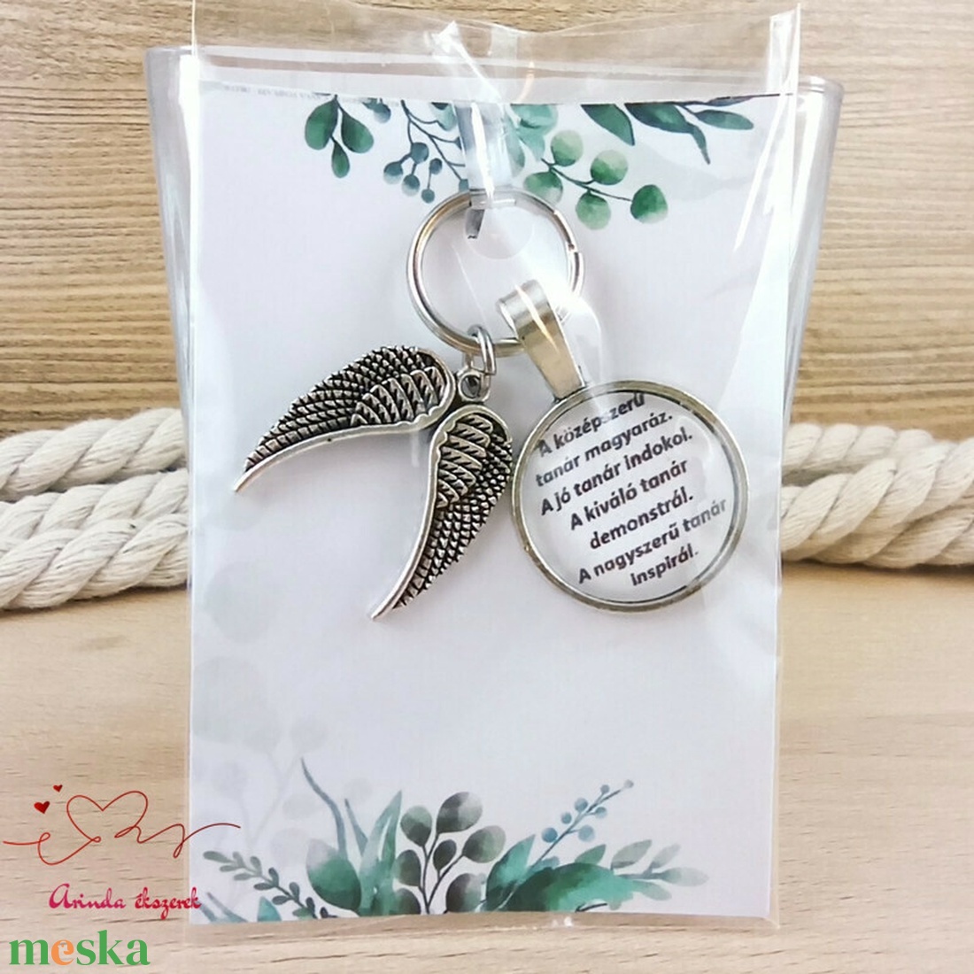 Dupla angyalszárny medálos üveglencsés kulcstartó pedagógusnapra - táska & tok - kulcstartó & táskadísz - kulcstartó - Meska.hu