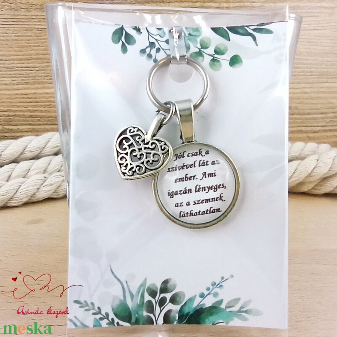 Szív medálos üveglencsés kulcstartó pedagógusnapra - táska & tok - kulcstartó & táskadísz - kulcstartó - Meska.hu
