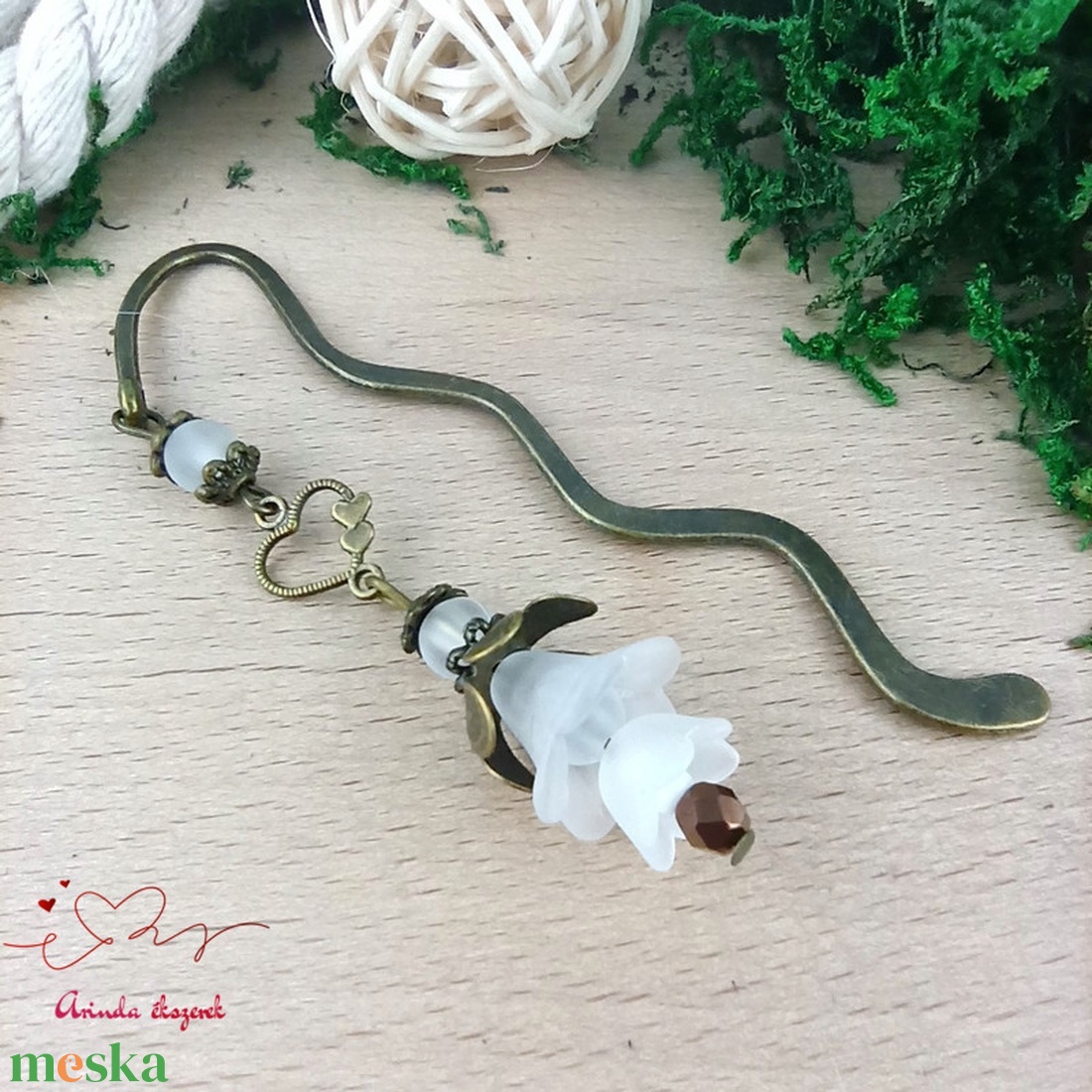 Fehér virágos könyvjelző - könyv & zene - könyvjelző - Meska.hu