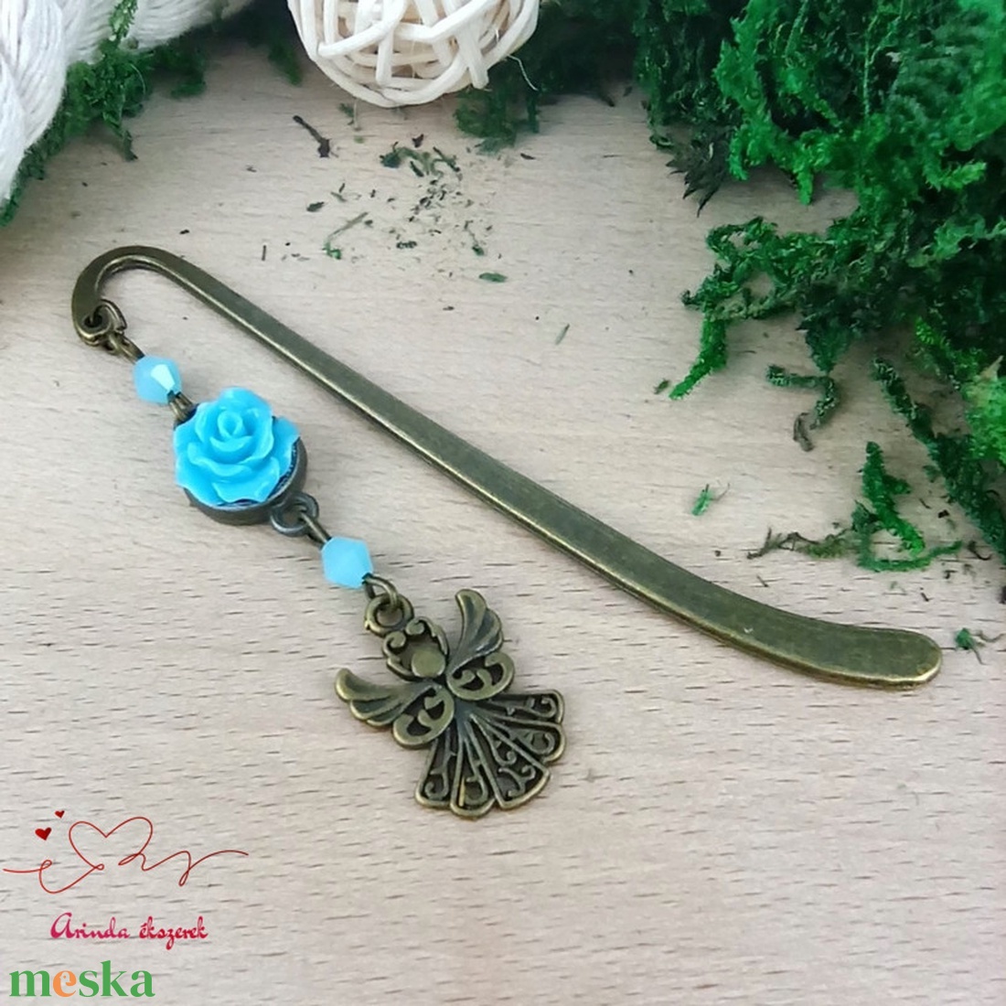 Világoskék rózsás könyvjelző - Anyák napi apró figyelmesség #9 - könyv & zene - könyvjelző - Meska.hu