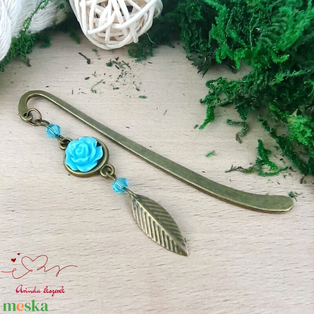 Világoskék rózsás könyvjelző - Anyák napi apró figyelmesség #10 - könyv & zene - könyvjelző - Meska.hu