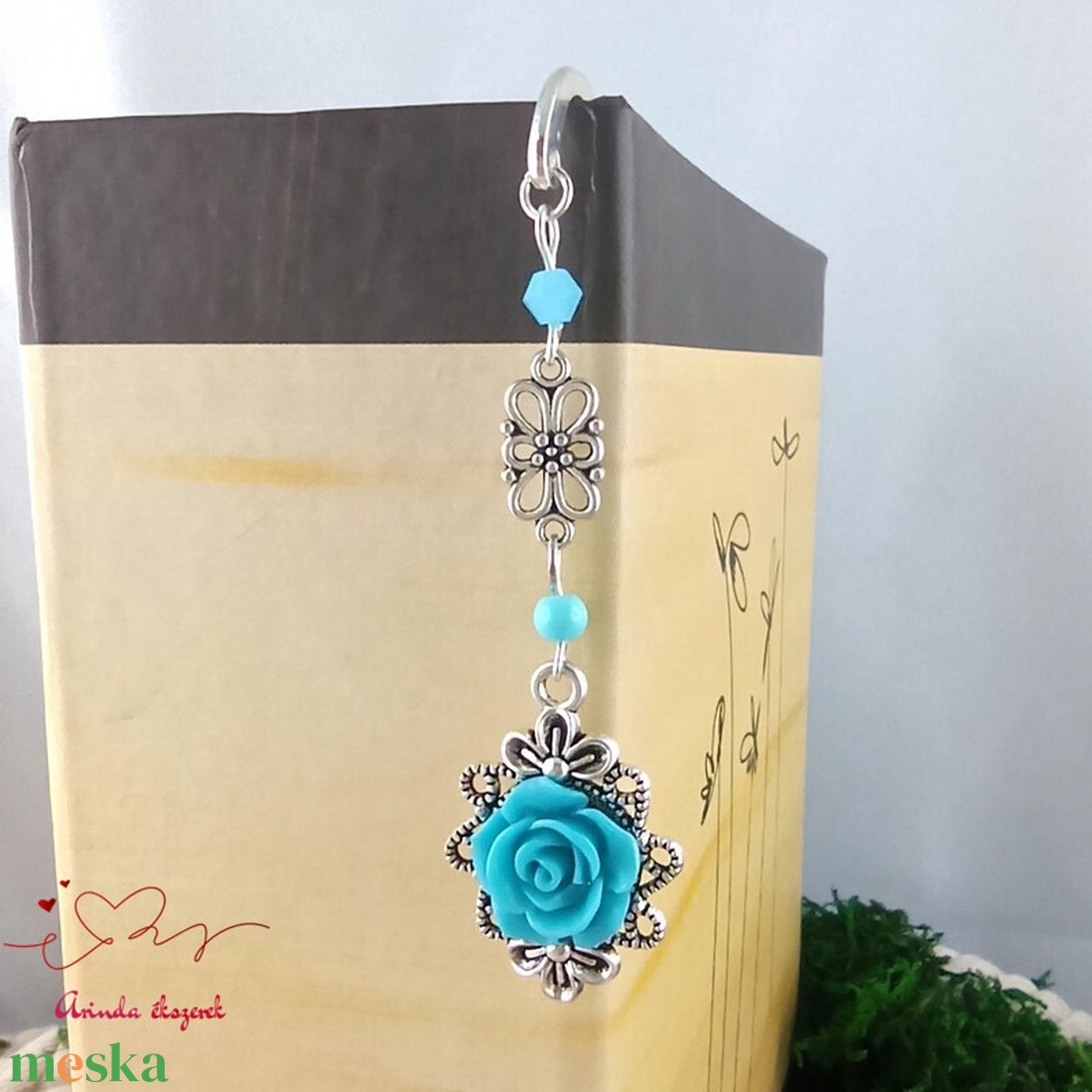 Világoskék rózsás könyvjelző - Anyák napi apró figyelmesség #2 - könyv & zene - könyvjelző - Meska.hu