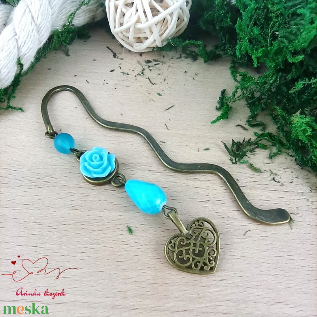 Világoskék rózsás könyvjelző - Anyák napi apró figyelmesség #4 - könyv & zene - könyvjelző - Meska.hu