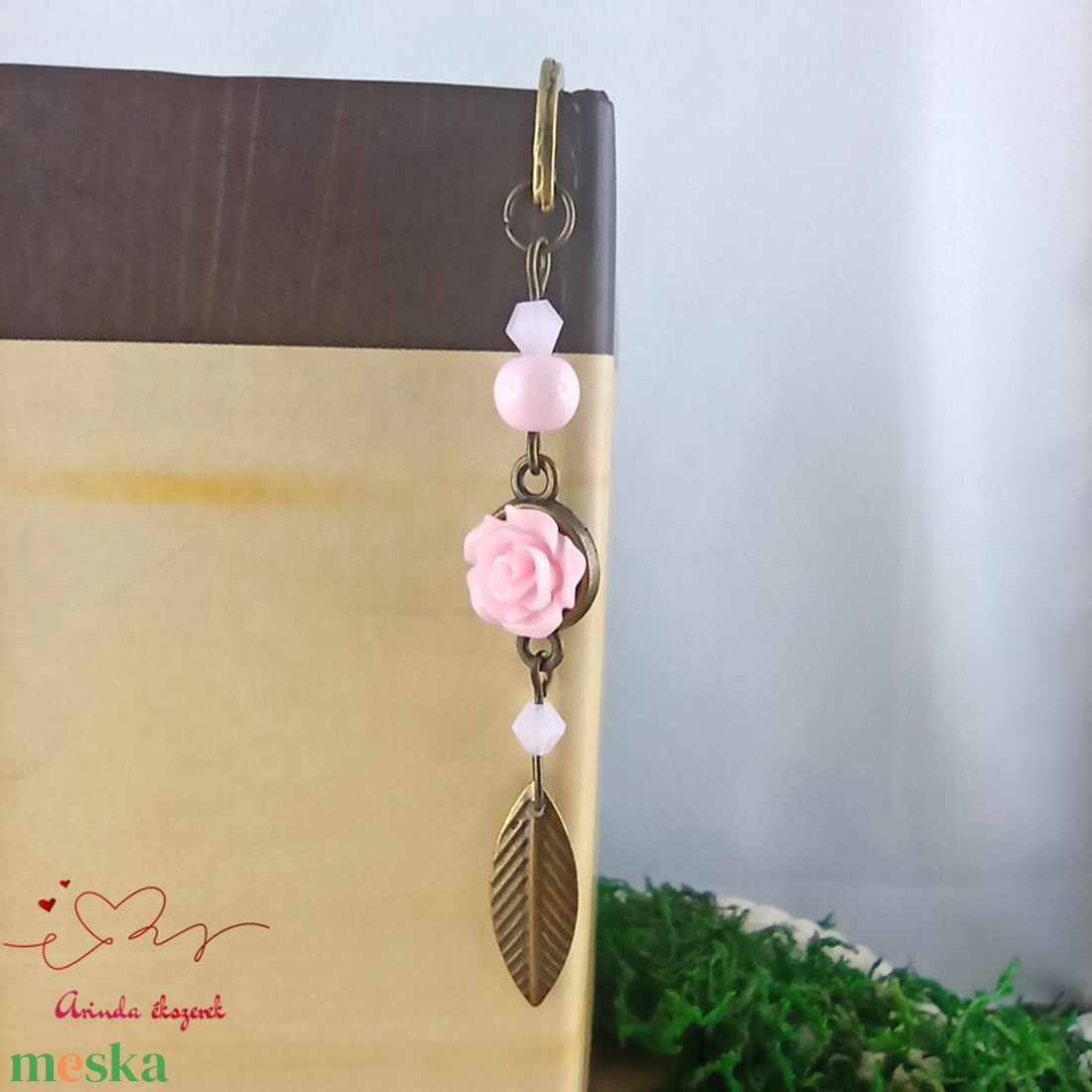 Rózsaszín rózsás könyvjelző - Anyák napi apró figyelmesség #23 - könyv & zene - könyvjelző - Meska.hu