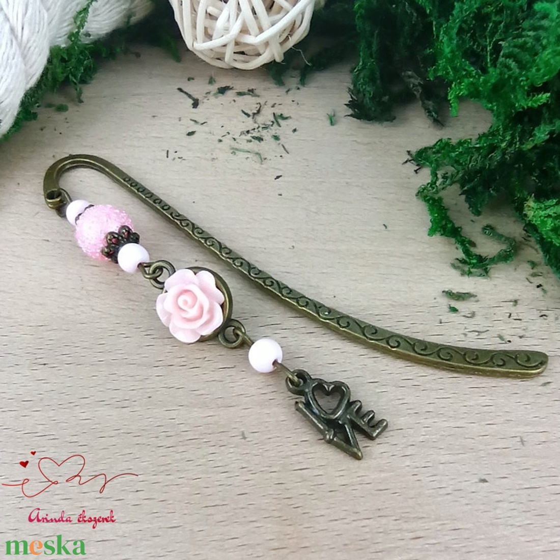 Rózsaszín rózsás könyvjelző - Anyák napi apró figyelmesség #21 - könyv & zene - könyvjelző - Meska.hu