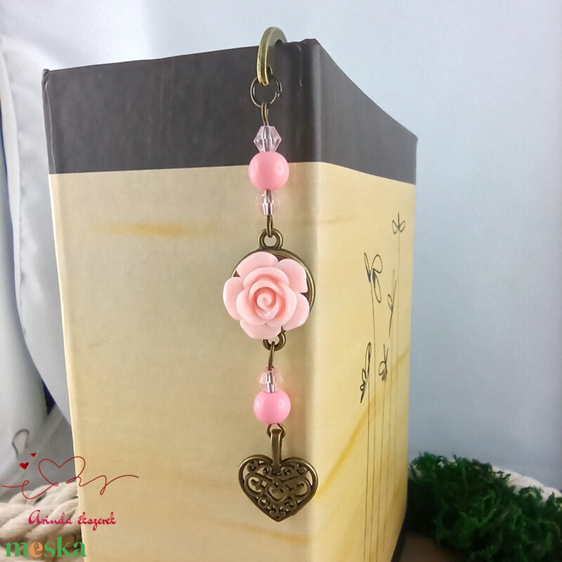 Rózsaszín rózsás könyvjelző - Anyák napi apró figyelmesség #25 - könyv & zene - könyvjelző - Meska.hu