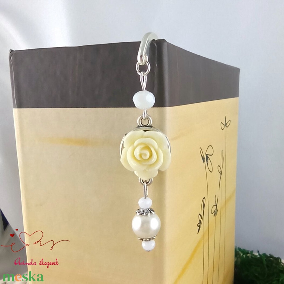 Rózsaszín rózsás könyvjelző - Anyák napi apró figyelmesség #33 - könyv & zene - könyvjelző - Meska.hu