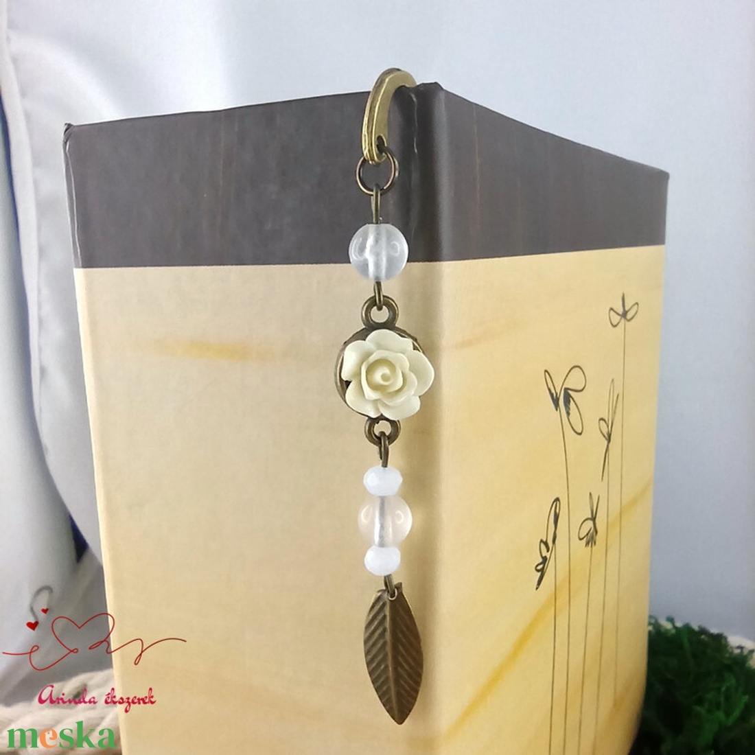 Rózsaszín rózsás könyvjelző - Anyák napi apró figyelmesség #30 - könyv & zene - könyvjelző - Meska.hu