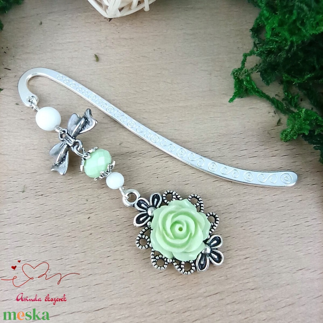 Menta rózsás könyvjelző - Anyák napi apró figyelmesség #73 - könyv & zene - könyvjelző - Meska.hu