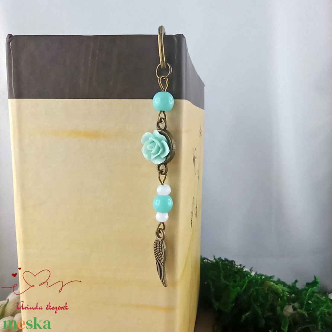 Menta rózsás könyvjelző - Anyák napi apró figyelmesség #70 - könyv & zene - könyvjelző - Meska.hu