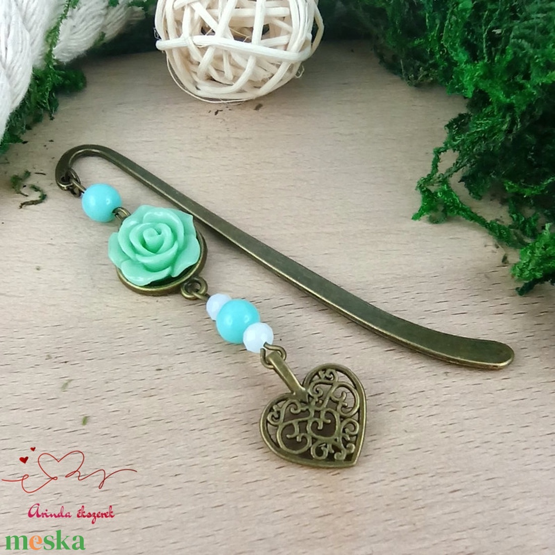 Menta rózsás könyvjelző - Anyák napi apró figyelmesség #66 - könyv & zene - könyvjelző - Meska.hu