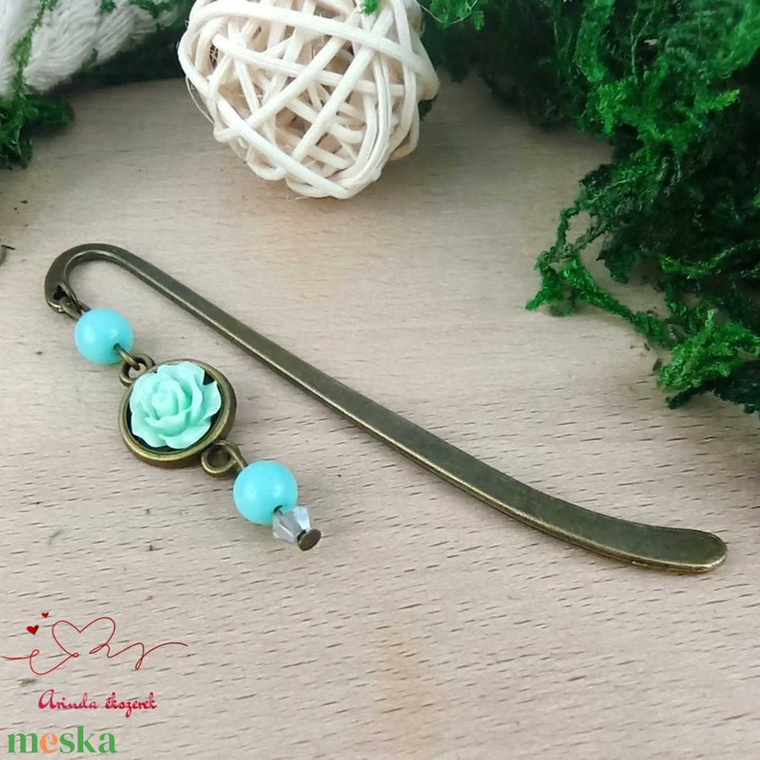 Menta rózsás könyvjelző - Anyák napi apró figyelmesség #71 - könyv & zene - könyvjelző - Meska.hu