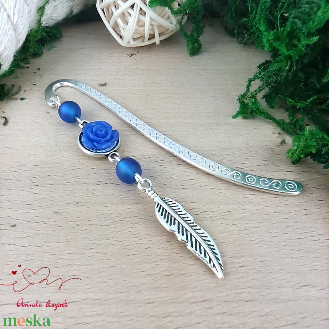 Sötétkék rózsás könyvjelző - Anyák napi apró figyelmesség #75 - könyv & zene - könyvjelző - Meska.hu