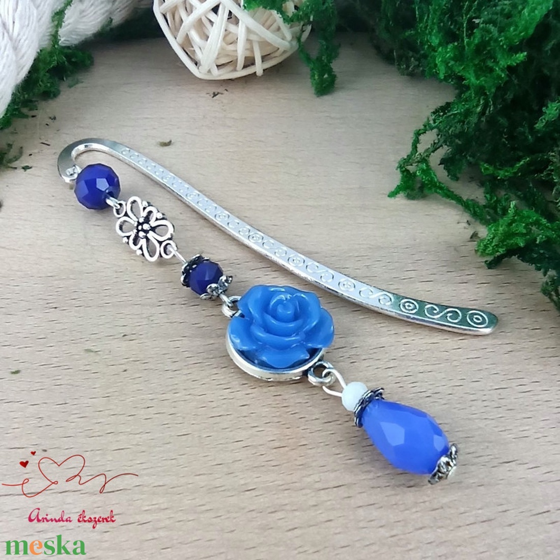 Sötétkék rózsás könyvjelző - Anyák napi apró figyelmesség #74 - könyv & zene - könyvjelző - Meska.hu