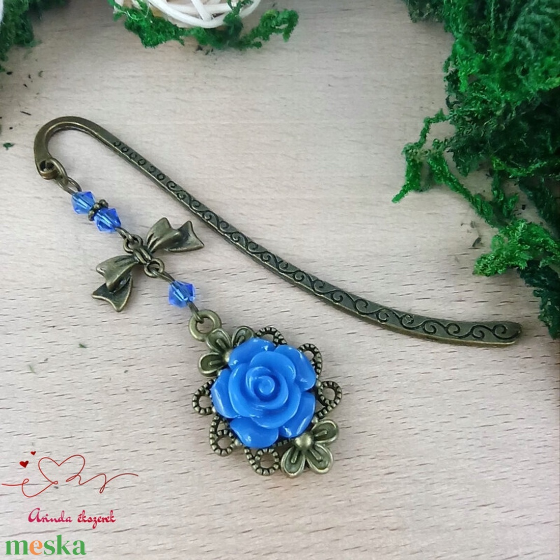 Sötétkék rózsás könyvjelző - Anyák napi apró figyelmesség #79 - könyv & zene - könyvjelző - Meska.hu