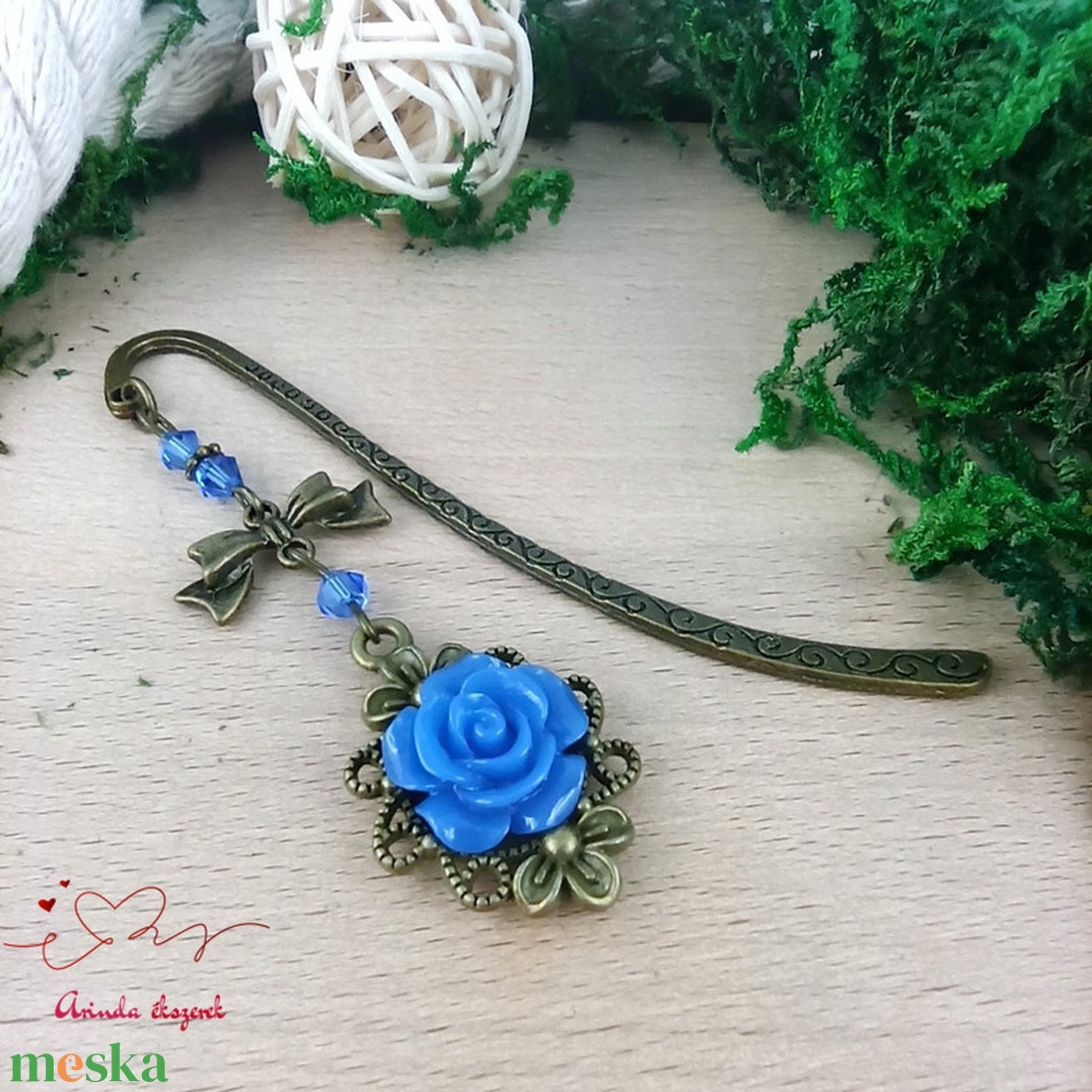 Sötétkék rózsás könyvjelző - Anyák napi apró figyelmesség #79 - könyv & zene - könyvjelző - Meska.hu