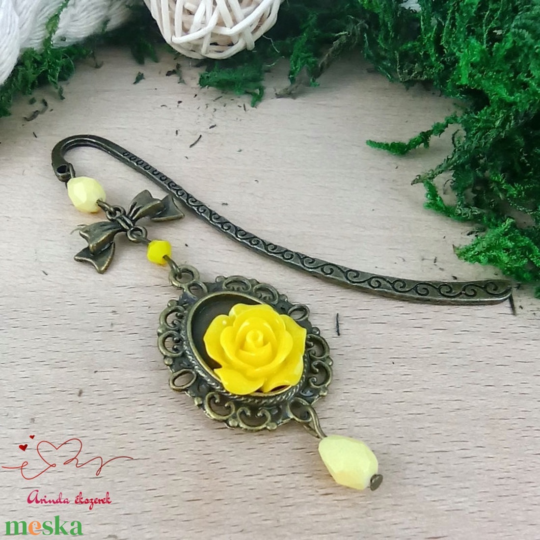 Sárga rózsás könyvjelző - Anyák napi apró figyelmesség #42 - könyv & zene - könyvjelző - Meska.hu