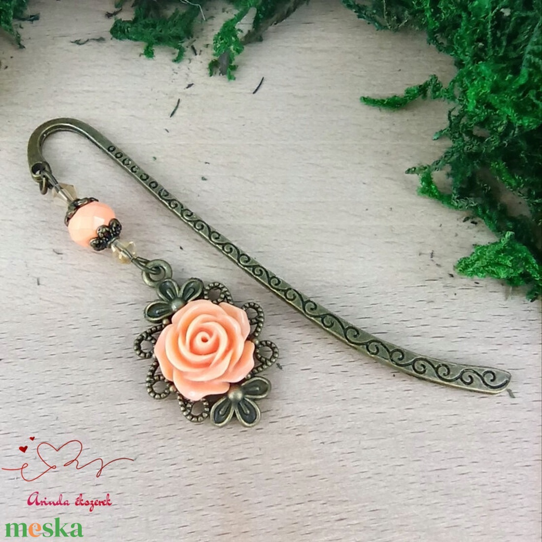 Barack rózsás könyvjelző - Anyák napi apró figyelmesség #44 - könyv & zene - könyvjelző - Meska.hu