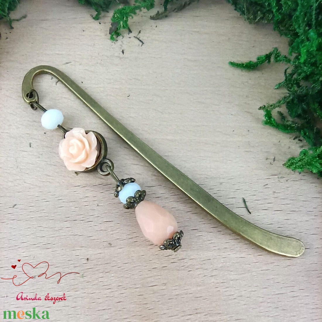 Bézs rózsás könyvjelző - Anyák napi apró figyelmesség #47 - könyv & zene - könyvjelző - Meska.hu