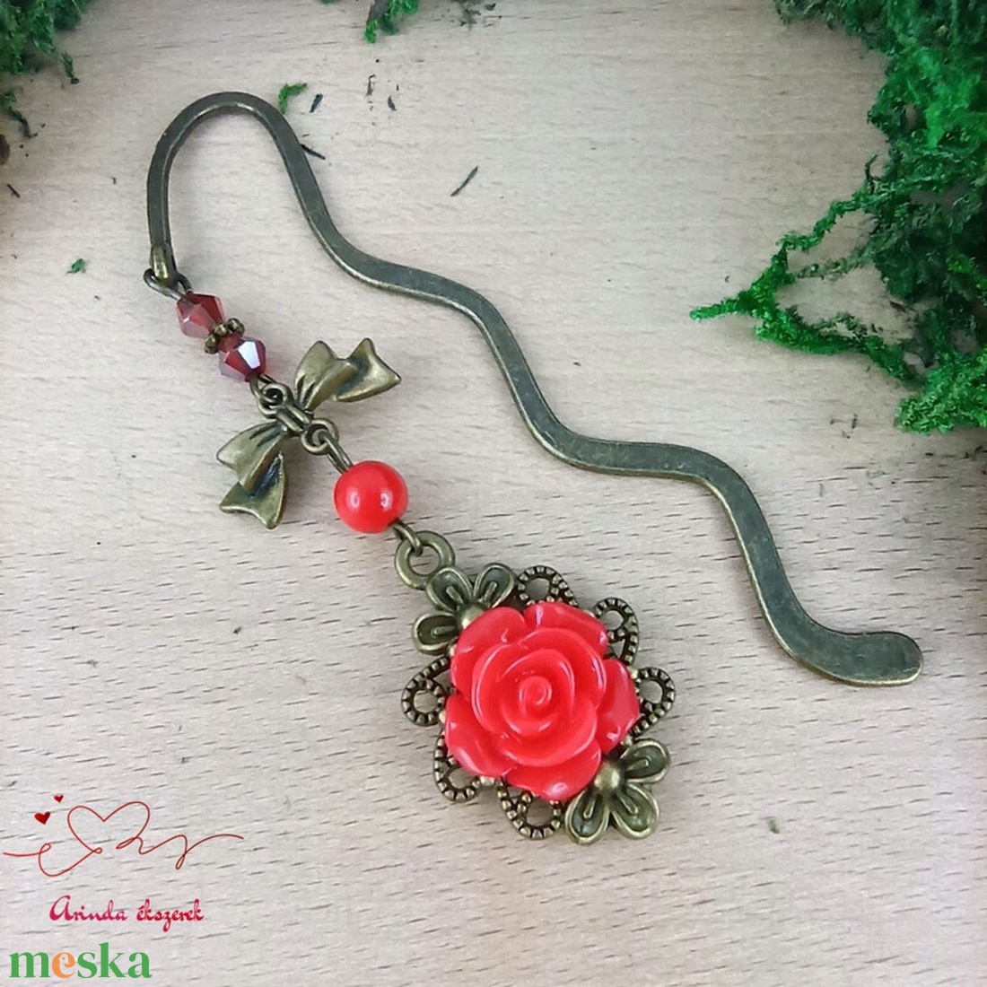 Piros rózsás könyvjelző - Anyák napi apró figyelmesség #59 - könyv & zene - könyvjelző - Meska.hu