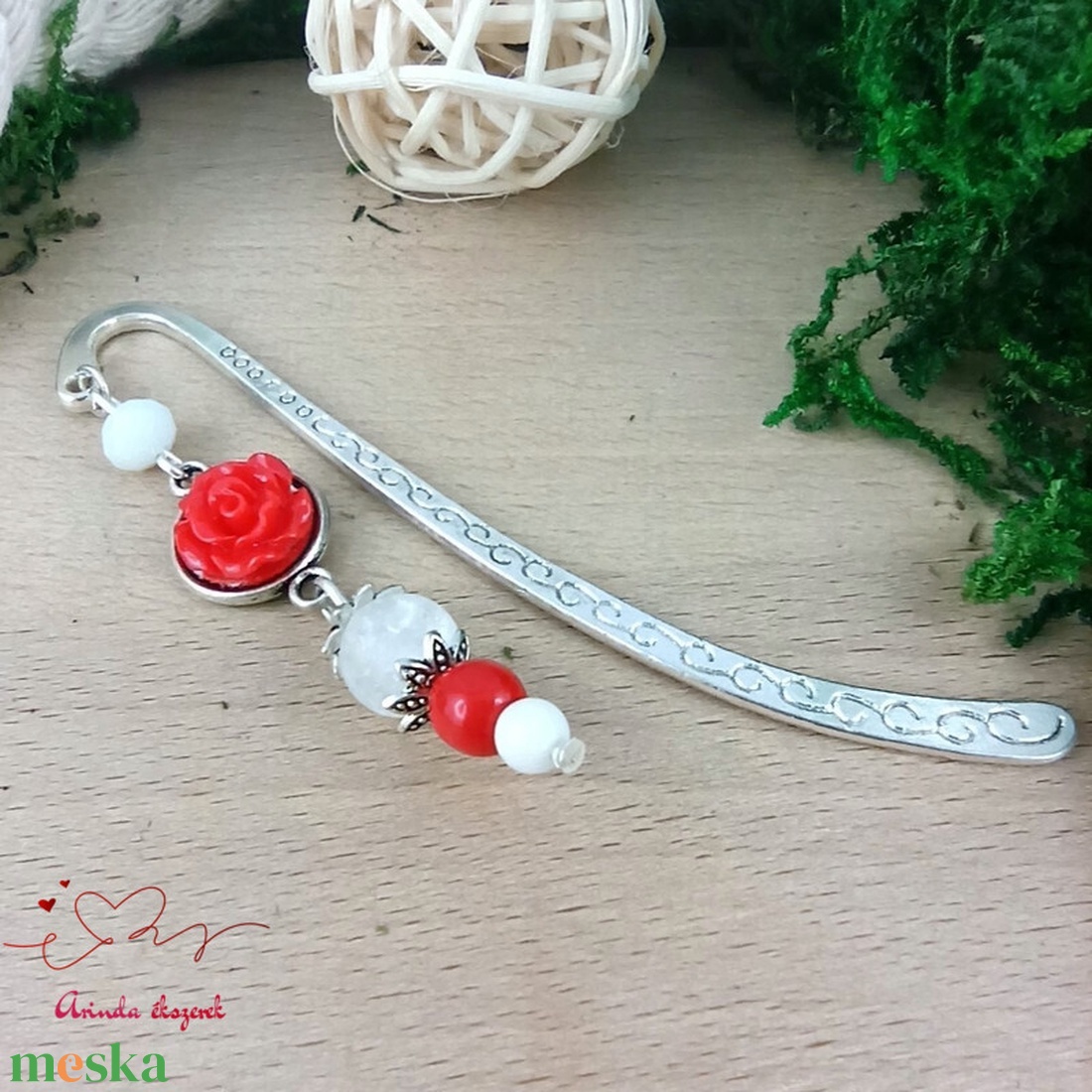 Piros rózsás könyvjelző - Anyák napi apró figyelmesség #63 - könyv & zene - könyvjelző - Meska.hu