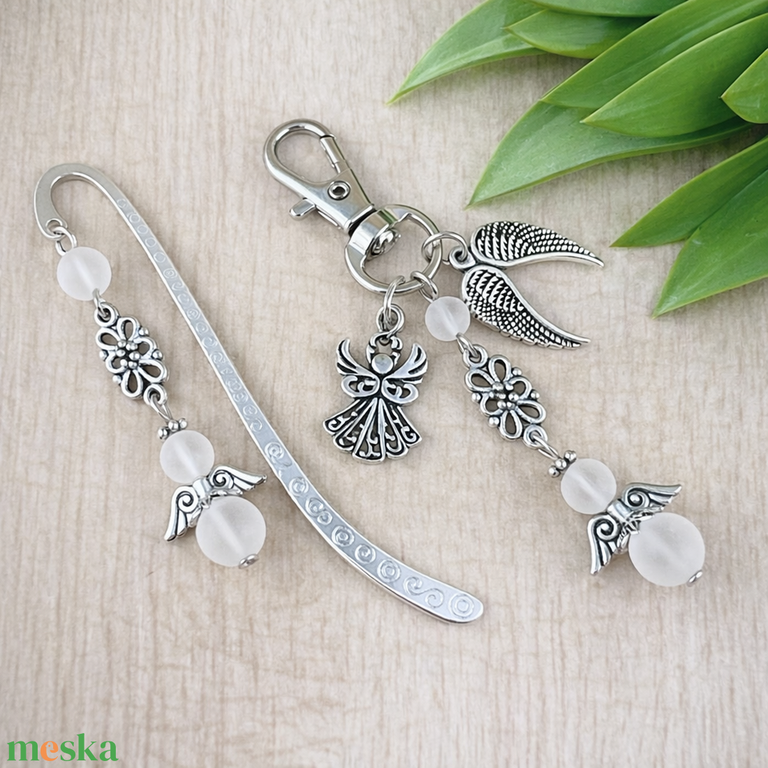 Matt hegyikristály angyal könyvjelző és kulcstartó szett � ásvány ajándék - könyv & zene - könyvjelző - Meska.hu