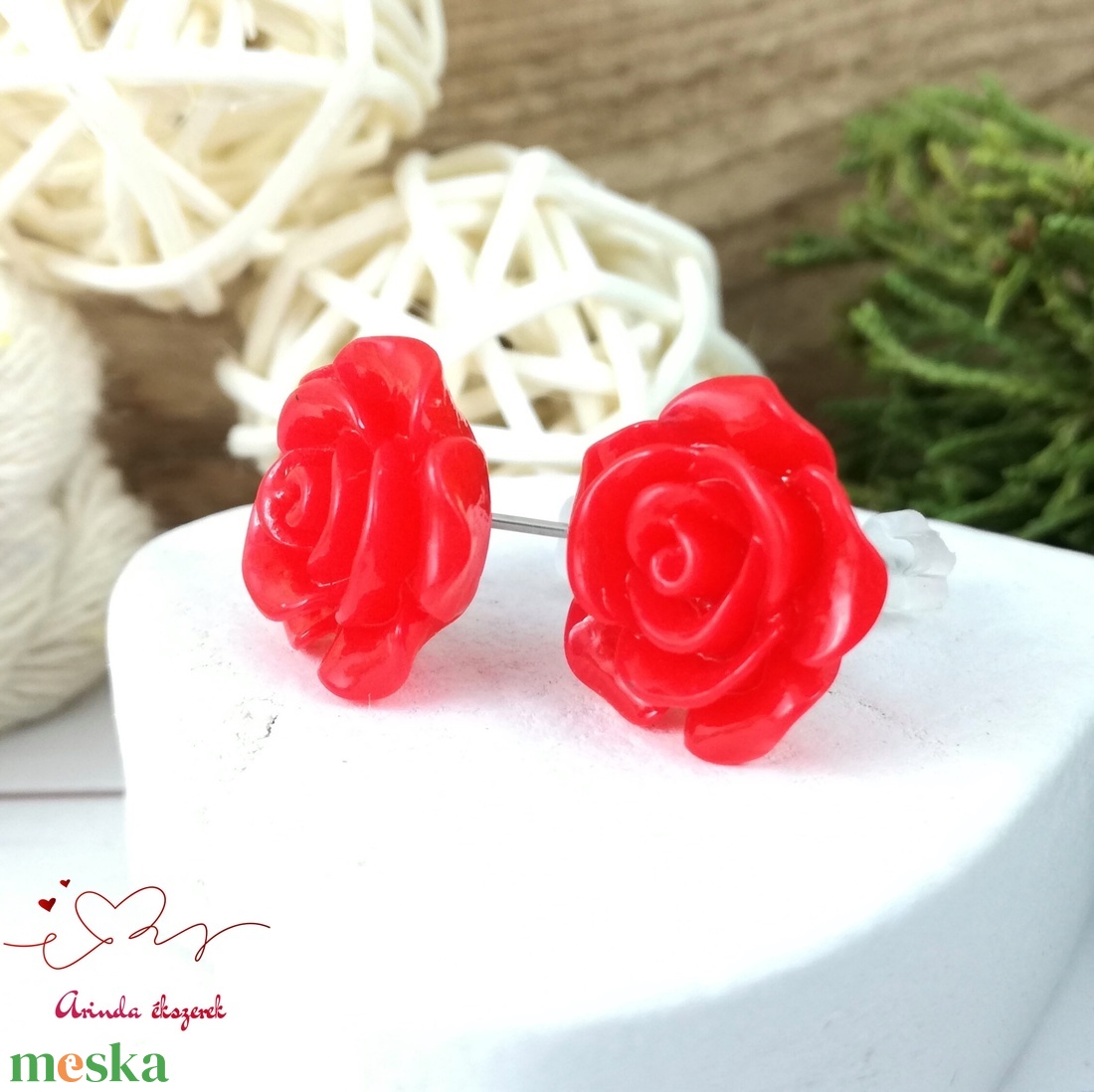 14 mm piros rózsa bedugós fülbevaló � nemesacél alapú romantikus virág ékszer, ajándék nőknek - ékszer - fülbevaló - pötty fülbevaló - Meska.hu