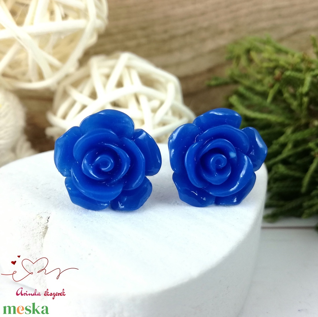 14 mm sötétkék rózsa bedugós fülbevaló � nemesacél alapú romantikus virág ékszer, ajándék nőknek - ékszer - fülbevaló - pötty fülbevaló - Meska.hu