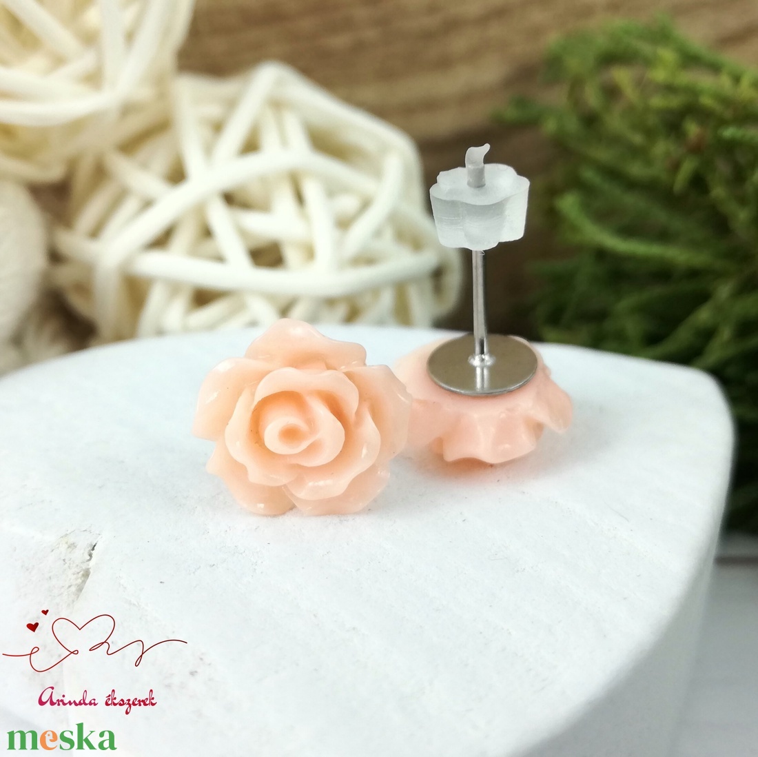 Körte rózsás bedugós fülbevaló � 10 mm, nemesacél alapú elegáns virág ékszer - ékszer - fülbevaló - pötty fülbevaló - Meska.hu