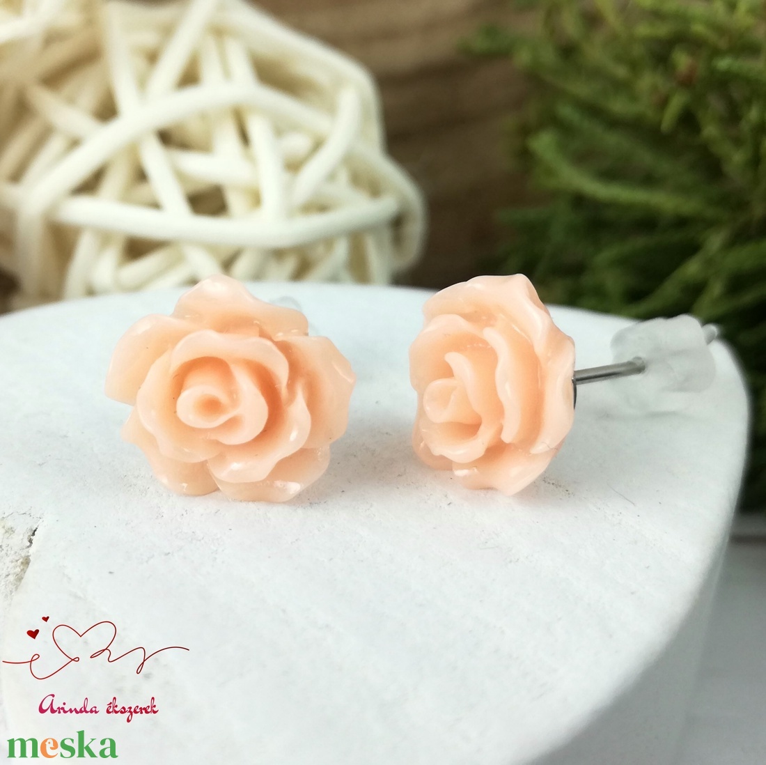 Körte rózsás bedugós fülbevaló � 10 mm, nemesacél alapú elegáns virág ékszer - ékszer - fülbevaló - pötty fülbevaló - Meska.hu