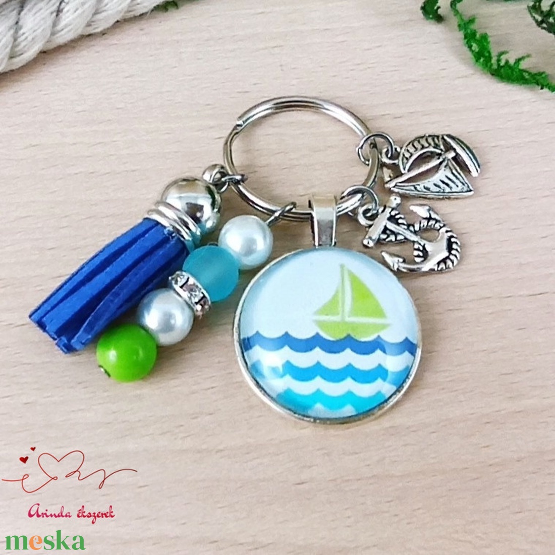 Vitorlás hajó mintás üveglencsés kulcstartó kék bojttal � tengerész ajándék - táska & tok - kulcstartó & táskadísz - kulcstartó - Meska.hu