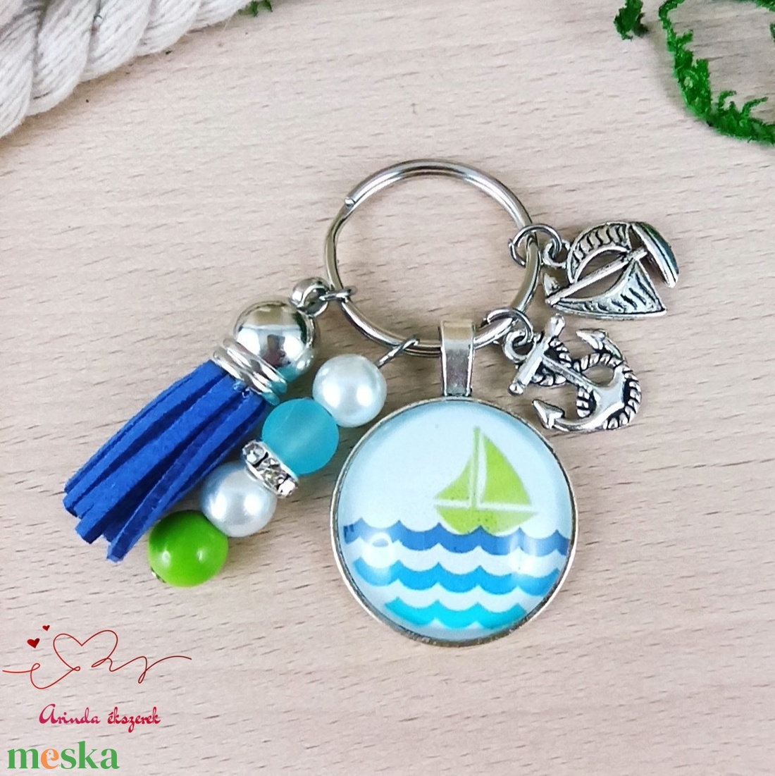 Vitorlás hajó mintás üveglencsés kulcstartó kék bojttal � tengerész ajándék - táska & tok - kulcstartó & táskadísz - kulcstartó - Meska.hu