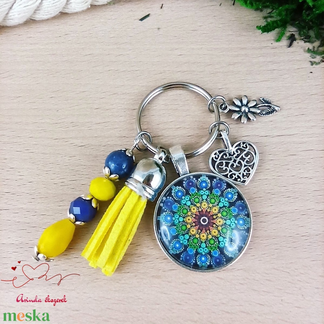Kék mandala kulcstartó sötétkék bojttal � harmonikus ajándék nőknek - táska & tok - kulcstartó & táskadísz - kulcstartó - Meska.hu
