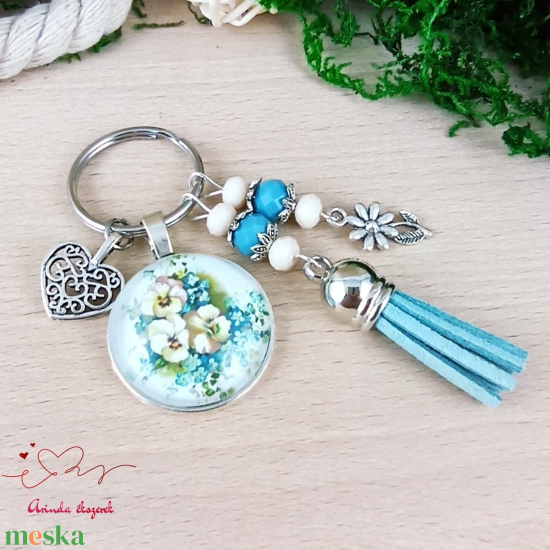 Nefelejcs virágmintás üveglencsés kulcstartó kék bojttal � szívhez szóló ajándék nőknek - táska & tok - kulcstartó & táskadísz - kulcstartó - Meska.hu