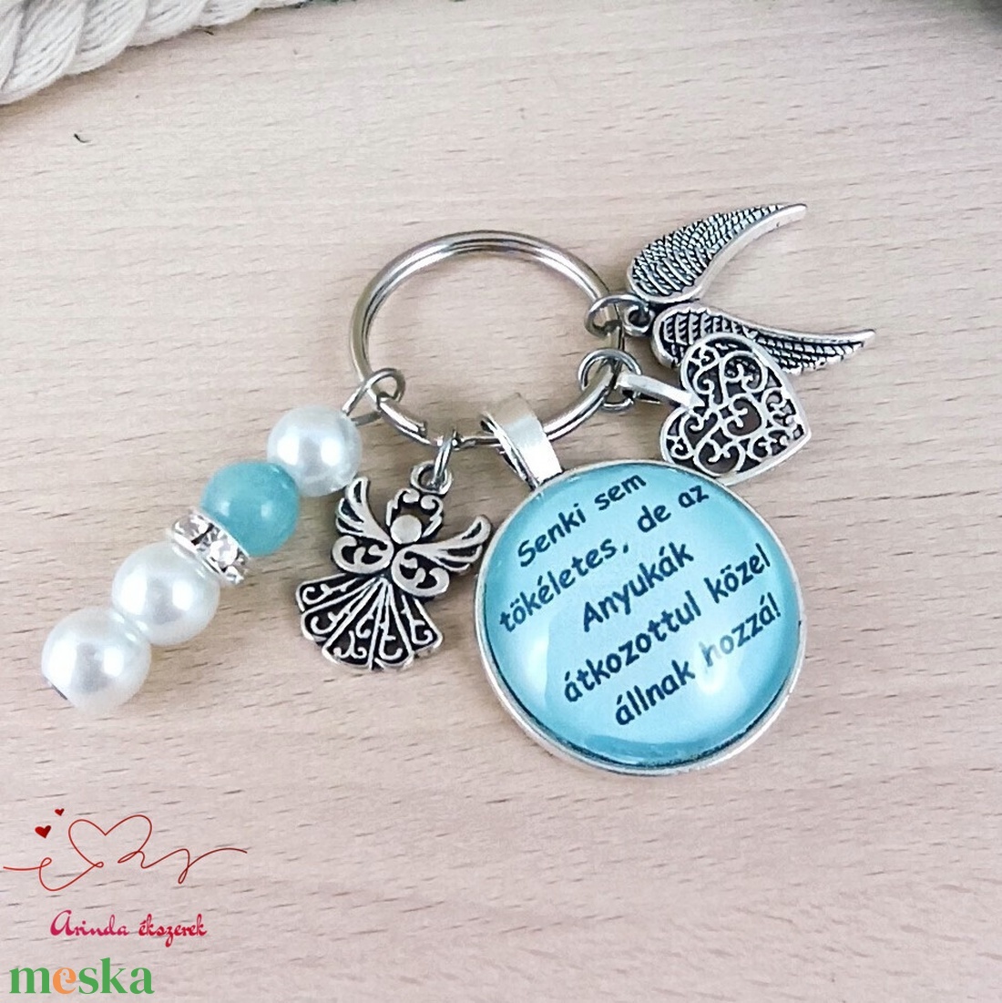 Idézetes kulcstartó anyának kék üveglencsével � Senki sem tökéletes ajándék - táska & tok - kulcstartó & táskadísz - kulcstartó - Meska.hu