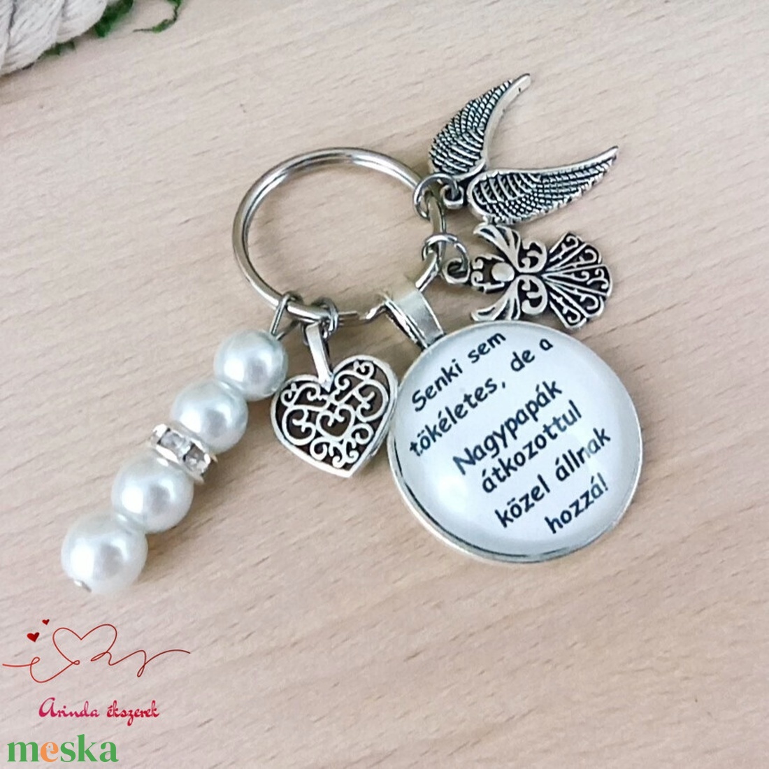 Senki sem tökéletes, de a Nagypapák idézetes üveglencsés kulcstartó � ajándék papának - táska & tok - kulcstartó & táskadísz - kulcstartó - Meska.hu