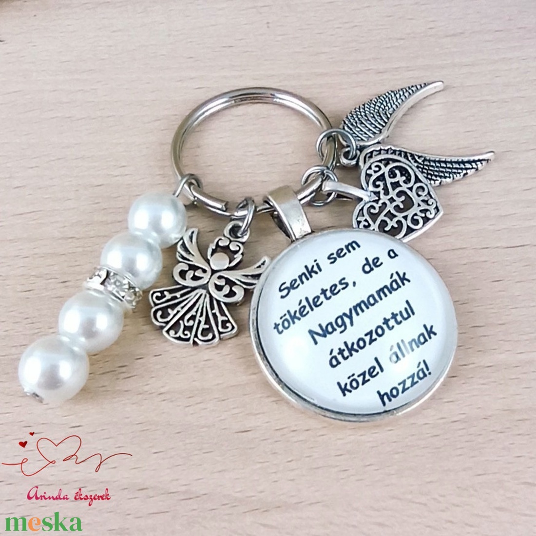 Senki sem tökéletes, de a Nagymamák idézetes üveglencsés kulcstartó � ajándék papának - táska & tok - kulcstartó & táskadísz - kulcstartó - Meska.hu
