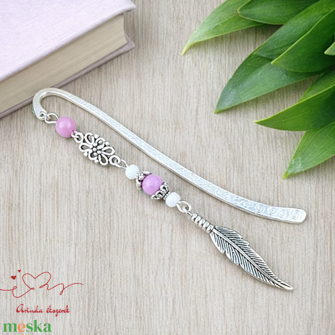 Toll charm könyvjelző � halványlila gyöngyökkel, pedagógusnapi ajándék - könyv & zene - könyvjelző - Meska.hu